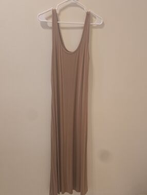 Scoop-Neck Maxi Dress in Taupe - Lightweight Everyday Style